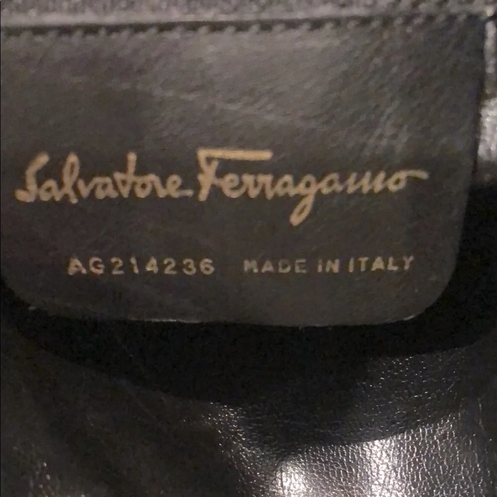 Authentic VTG Salvatore Ferragamo Tiered  Bucket  Tote Bag - Very Good Condition - Picture 5 of 9